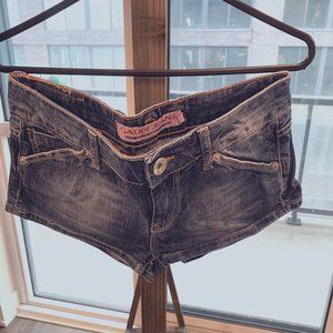 Gaudi Jean Short Orange Gem Logo